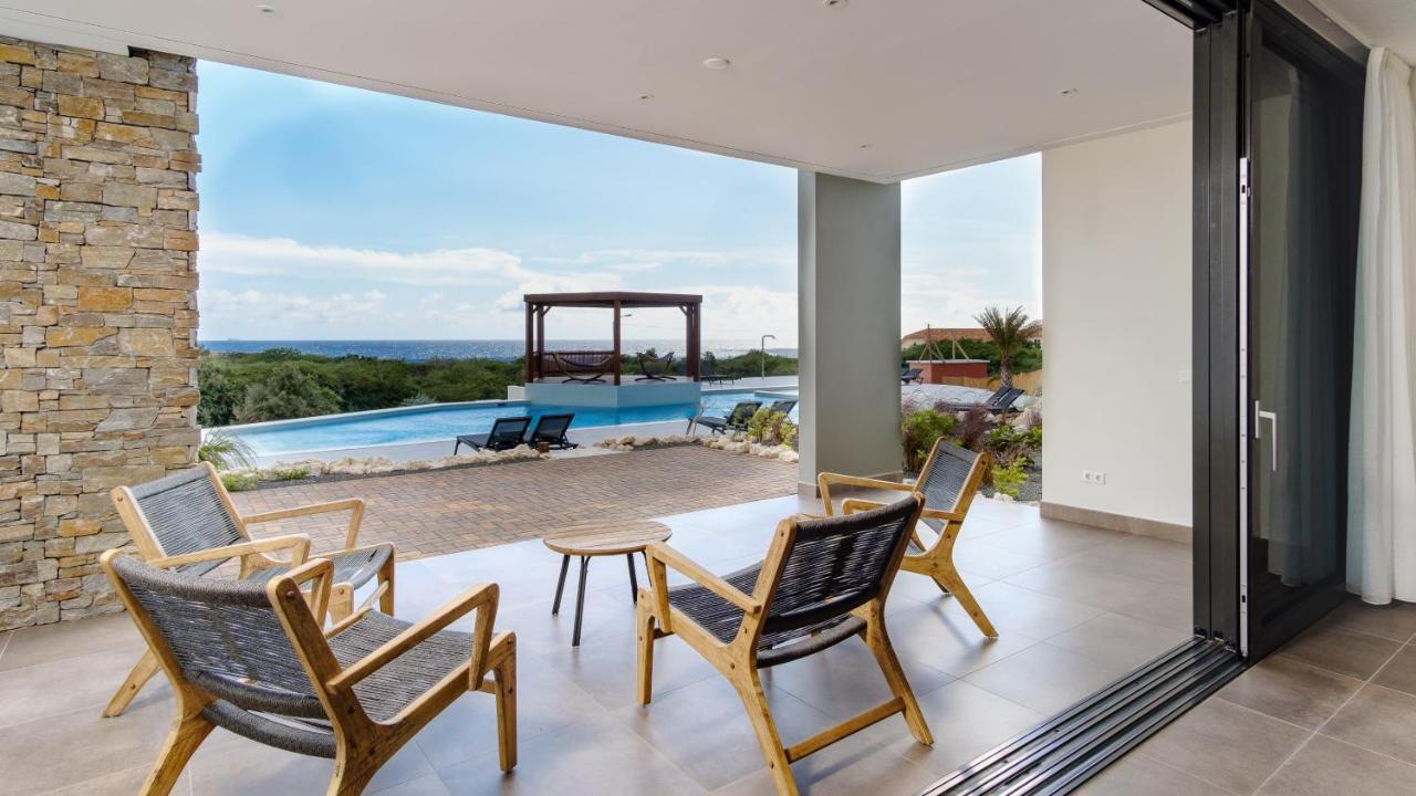 Coral Estate Ocean View Apartments 빌렘스타트 외부 사진