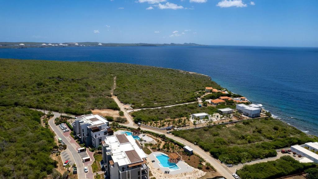 Coral Estate Ocean View Apartments 빌렘스타트 외부 사진