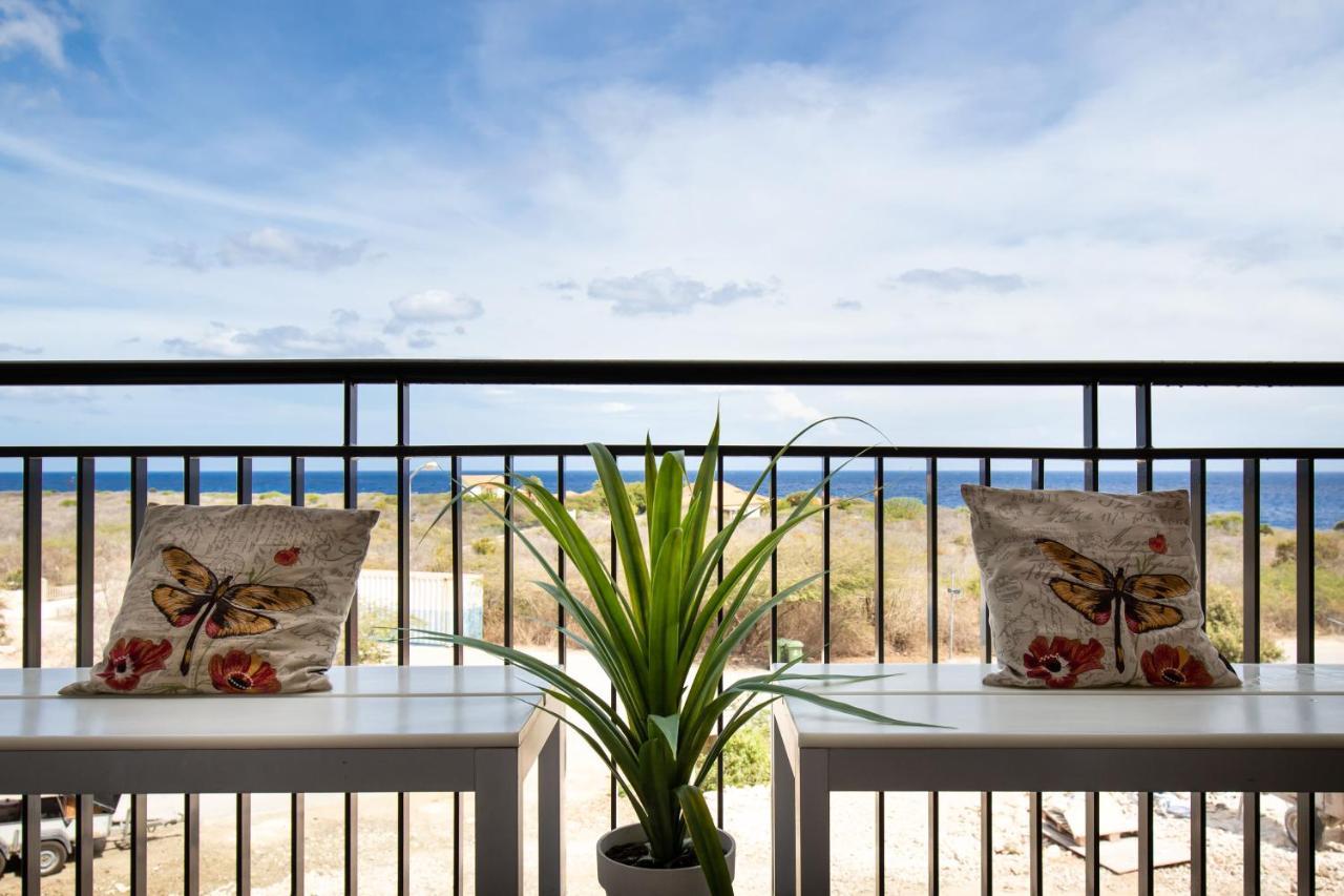 Coral Estate Ocean View Apartments 빌렘스타트 외부 사진