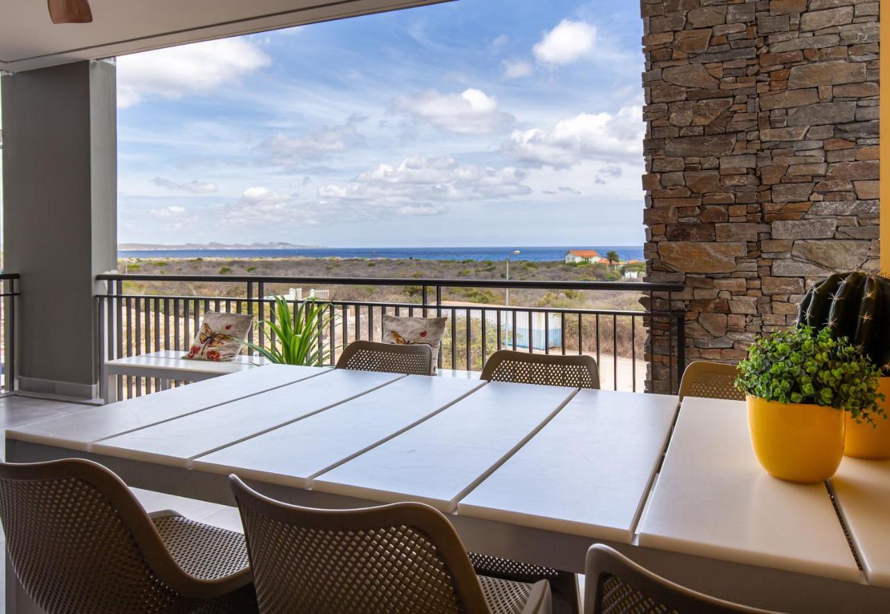 Coral Estate Ocean View Apartments 빌렘스타트 외부 사진