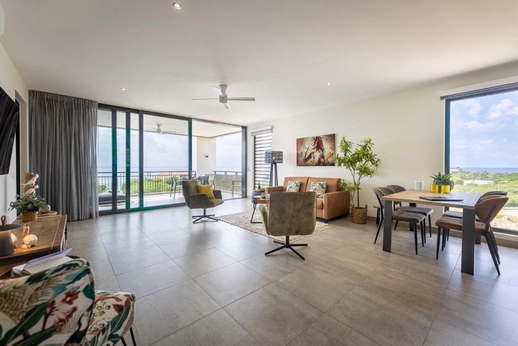 Coral Estate Ocean View Apartments 빌렘스타트 외부 사진