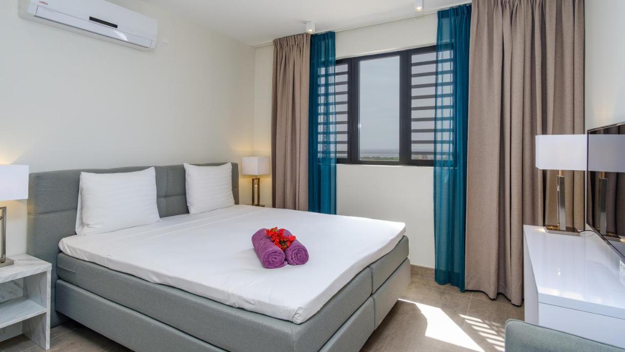 Coral Estate Ocean View Apartments 빌렘스타트 외부 사진
