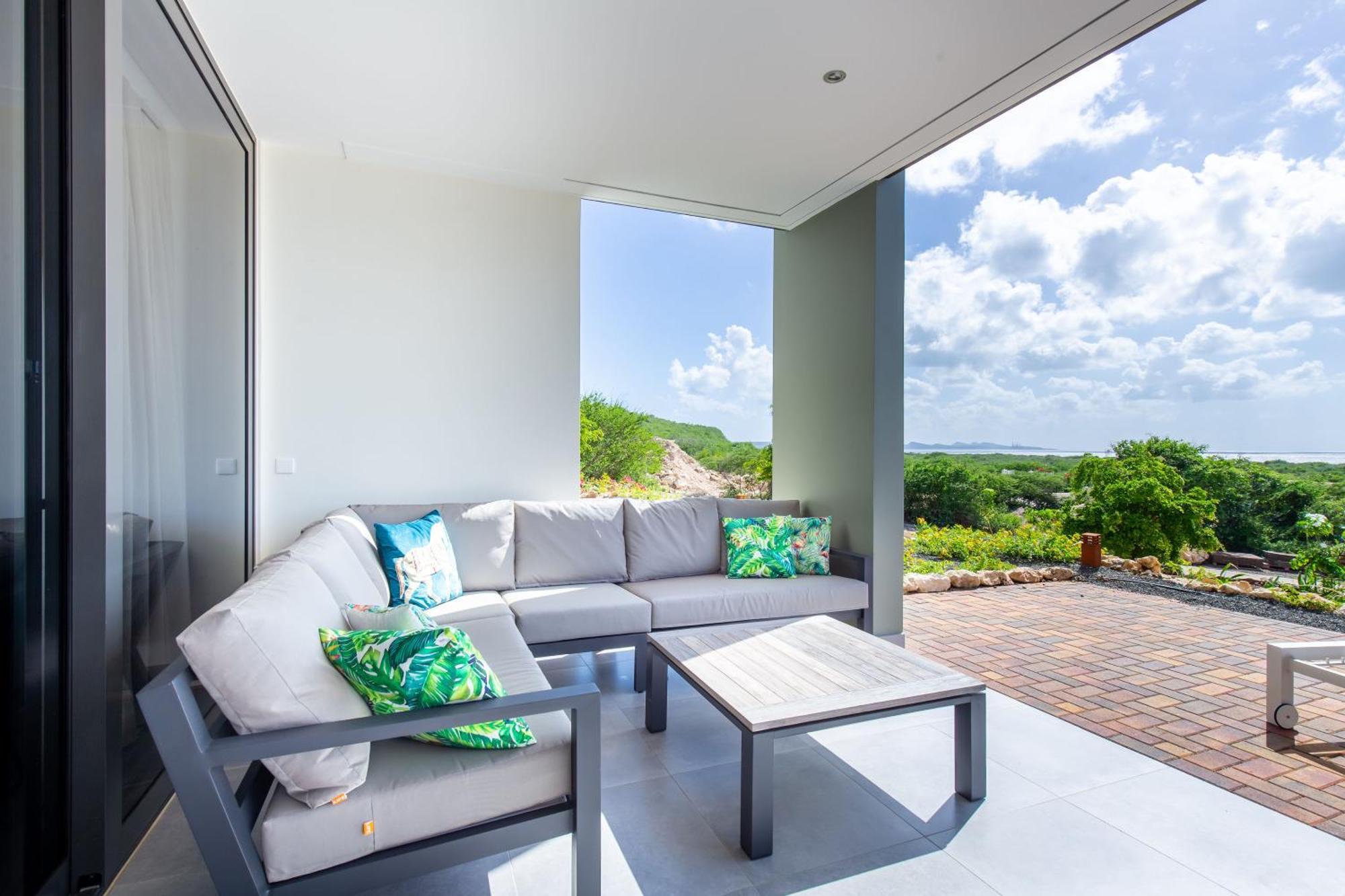 Coral Estate Ocean View Apartments 빌렘스타트 외부 사진